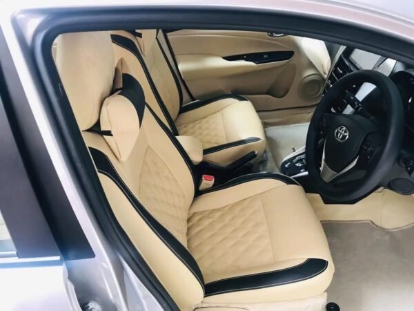 Toyota Yaris Seat Covers Japanese Beach and Black, Model 2019-2022 - Image 1